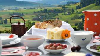 Hotel Restaurant Rüttihubelbad Walkringen Brunch mit Aussicht