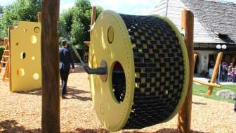 Spielplatz bei der Schaukaeserei im Emmental